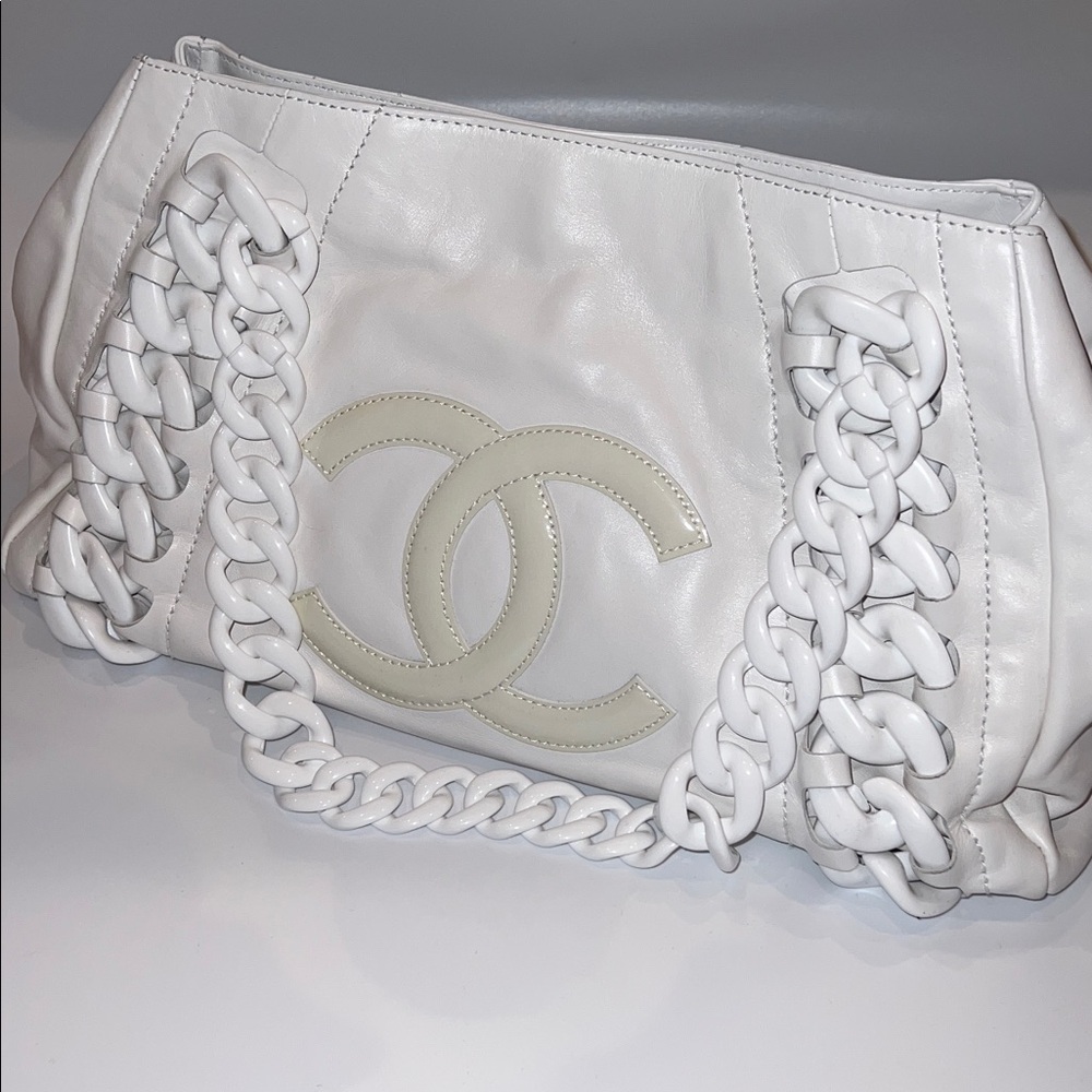❤️NWT CHANEL MODERN CHAIN RHODOID WHITE LEATHER TOTE BAG
